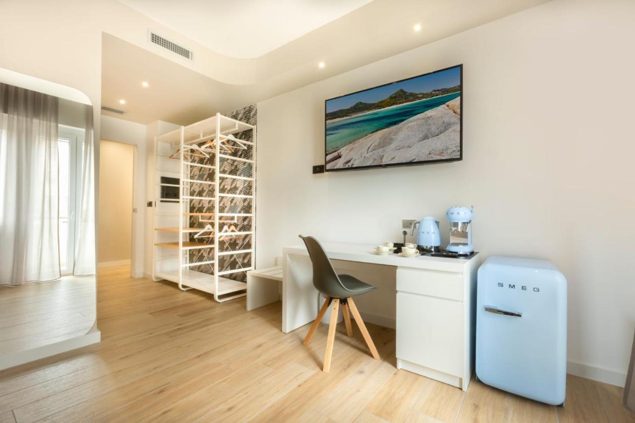 Eleonore Elegant Rooms Cagliari Ngoại thất bức ảnh